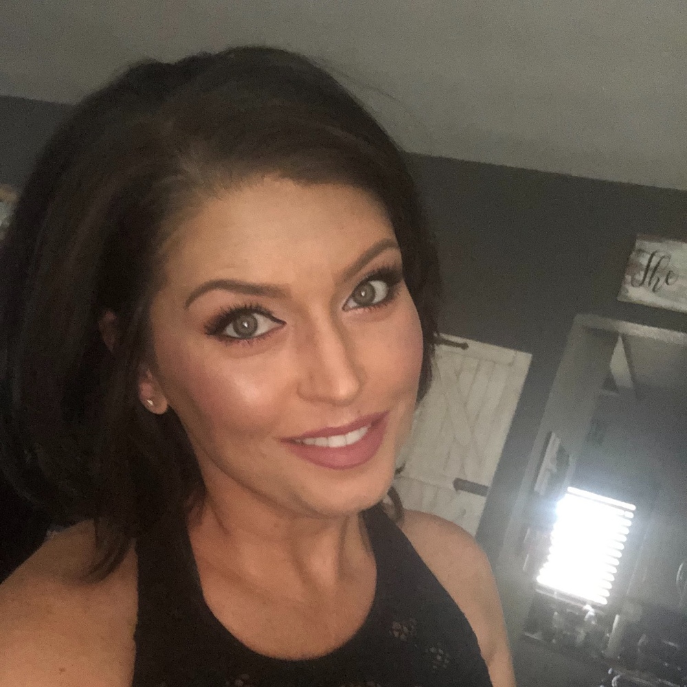 Meet your Posher, Valerie